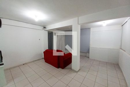 Casa para alugar com 500m², 4 quartos e 2 vagas Casa para alugar com 500m², 4 quartos e 2 vagasSala de TV