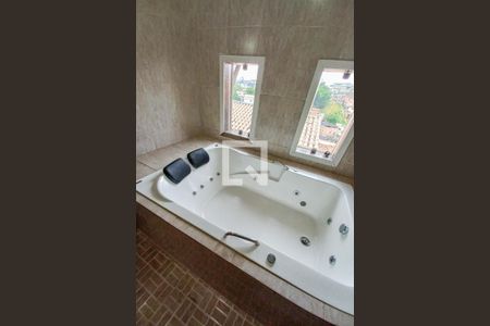 Casa para alugar com 500m², 4 quartos e 2 vagas Casa para alugar com 500m², 4 quartos e 2 vagasBanheiro da Suíte 2