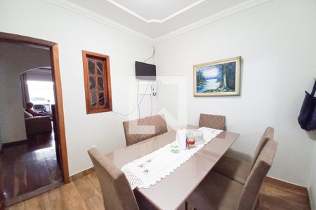 Casa para alugar com 500m², 4 quartos e 2 vagas Casa para alugar com 500m², 4 quartos e 2 vagasSala de Jantar