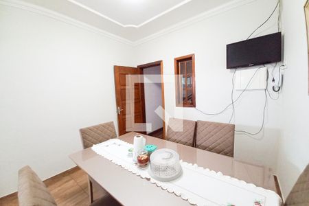 Casa para alugar com 500m², 4 quartos e 2 vagas Casa para alugar com 500m², 4 quartos e 2 vagasSala de Jantar