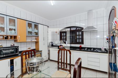Casa à venda com 220m², 3 quartos e 3 vagasCozinha