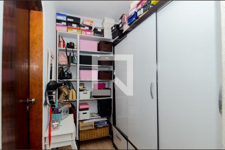 Casa à venda com 220m², 3 quartos e 3 vagasCloset da Suíte