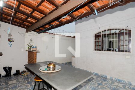 Casa à venda com 220m², 3 quartos e 3 vagasÁrea de Serviço