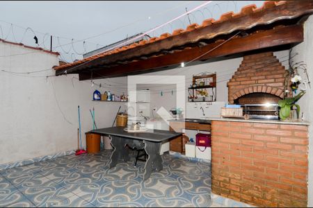 Casa à venda com 220m², 3 quartos e 3 vagasÁrea de Serviço