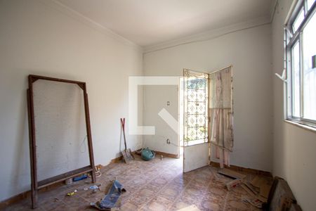 Sala de casa para alugar com 2 quartos, 103m² em Estrela do Norte, São Gonçalo