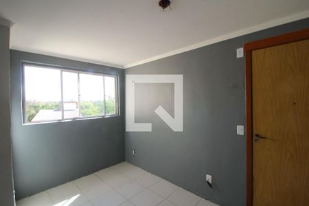 Sala de apartamento à venda com 2 quartos, 40m² em Olaria, Canoas