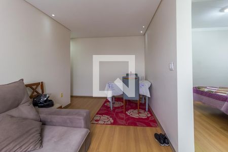 Sala de apartamento para alugar com 2 quartos, 47m² em Jardim Itamarati, Poá
