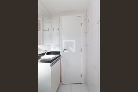 Banheiro Social de apartamento para alugar com 1 quarto, 32m² em Vila Izabel, Curitiba
