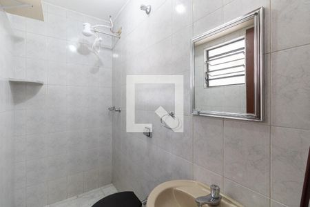 Casa para alugar com 165m², 3 quartos e 4 vagas Casa para alugar com 165m², 3 quartos e 4 vagasBanheiro da Edícula
