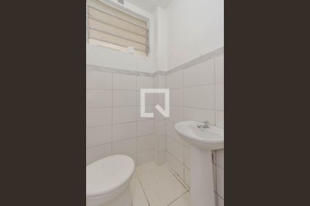 Banheiro de kitnet/studio para alugar com 1 quarto, 37m² em Bela Vista, São Paulo