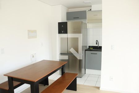 Sala de apartamento para alugar com 2 quartos, 47m² em Vila Monte Serrat, Cotia