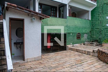 Casa de condomínio à venda com 300m², 3 quartos e 3 vagasarea gourmet