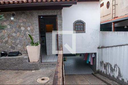 Casa de condomínio à venda com 300m², 3 quartos e 3 vagasgaragem