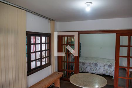 Casa de condomínio à venda com 300m², 3 quartos e 3 vagassala casa 2