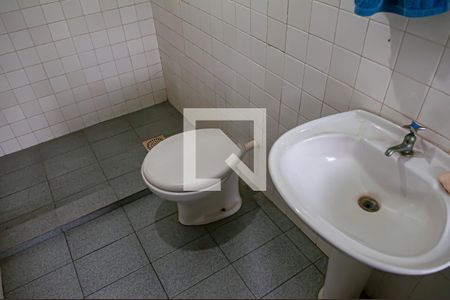 Casa de condomínio à venda com 300m², 3 quartos e 3 vagasbanheiro