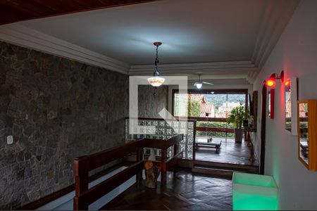 sala de casa de condomínio à venda com 3 quartos, 300m² em Taquara, Rio de Janeiro