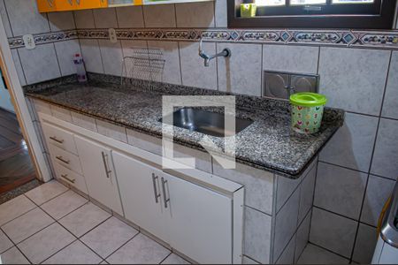 Casa de condomínio à venda com 300m², 3 quartos e 3 vagascozinha