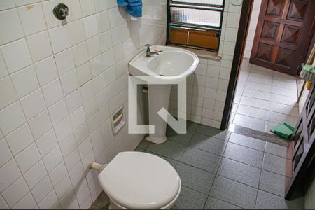 Casa de condomínio à venda com 300m², 3 quartos e 3 vagasbanheiro