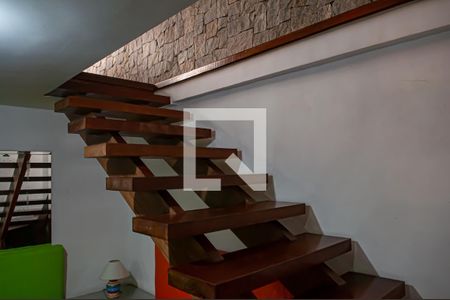 Casa de condomínio à venda com 300m², 3 quartos e 3 vagashall