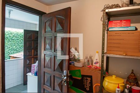 Casa de condomínio à venda com 300m², 3 quartos e 3 vagasdependencia