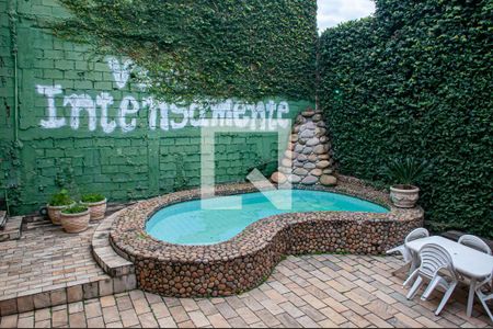 Casa de condomínio à venda com 300m², 3 quartos e 3 vagaspiscina