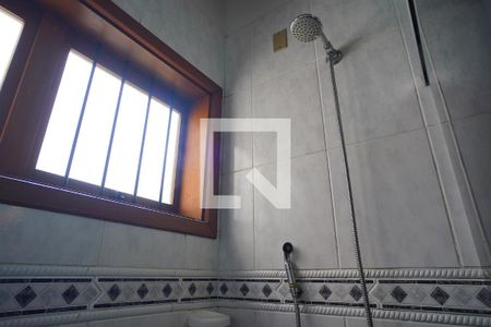 Casa à venda com 220m², 4 quartos e 6 vagasBanheiro da Suíte