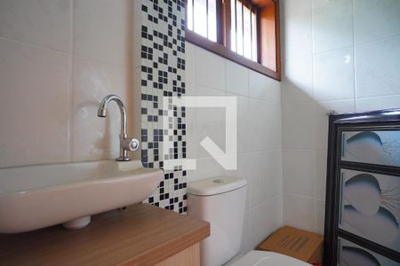 Casa à venda com 220m², 4 quartos e 6 vagasBanheiro da Suíte 2