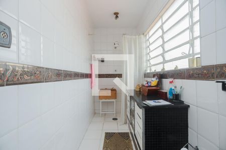 Casa à venda com 120m², 5 quartos e 3 vagasBanheiro 1
