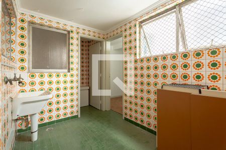 Apartamento à venda com 115m², 2 quartos e 1 vagaÁrea de Serviço