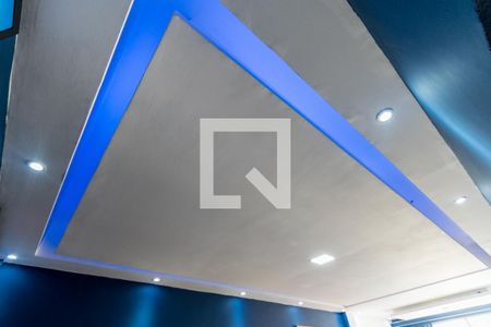 Sala - Detalhe das luminárias de apartamento à venda com 3 quartos, 80m² em Penha Circular, Rio de Janeiro