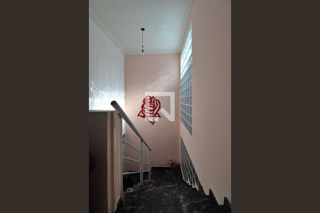 Escada de casa à venda com 3 quartos, 186m² em Vila Guiomar, Santo André