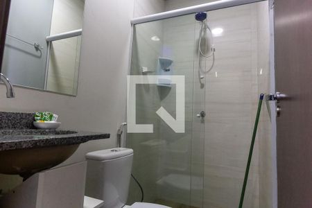 Banheiro de kitnet/studio para alugar com 1 quarto, 20m² em Bom Retiro, São Paulo