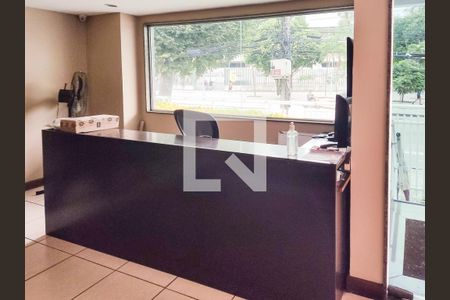 Apartamento à venda com 70m², 2 quartos e 1 vagaFachada e portaria