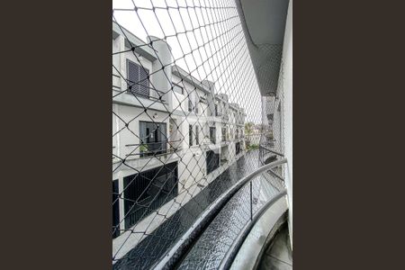 Casa de condomínio para alugar com 135m², 3 quartos e 3 vagas Casa de condomínio para alugar com 135m², 3 quartos e 3 vagasVaranda da Sala