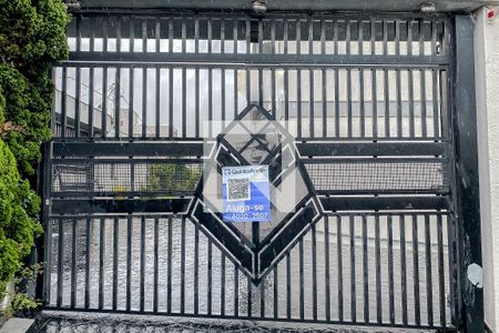 Casa de condomínio para alugar com 135m², 3 quartos e 3 vagas Casa de condomínio para alugar com 135m², 3 quartos e 3 vagasFachada