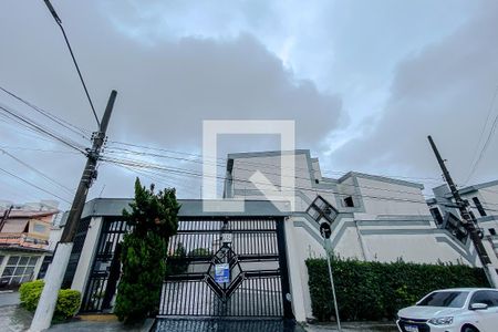 Casa de condomínio para alugar com 135m², 3 quartos e 3 vagas Casa de condomínio para alugar com 135m², 3 quartos e 3 vagasFachada