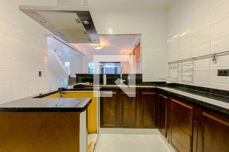 Casa de condomínio para alugar com 135m², 3 quartos e 3 vagas Casa de condomínio para alugar com 135m², 3 quartos e 3 vagasCozinha