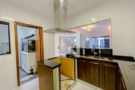 Casa de condomínio para alugar com 135m², 3 quartos e 3 vagas Casa de condomínio para alugar com 135m², 3 quartos e 3 vagasCozinha