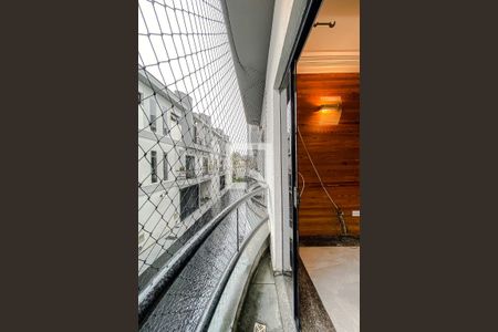 Casa de condomínio para alugar com 135m², 3 quartos e 3 vagas Casa de condomínio para alugar com 135m², 3 quartos e 3 vagasVaranda da Sala