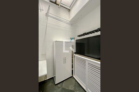 Casa de condomínio para alugar com 135m², 3 quartos e 3 vagas Casa de condomínio para alugar com 135m², 3 quartos e 3 vagasLavanderia