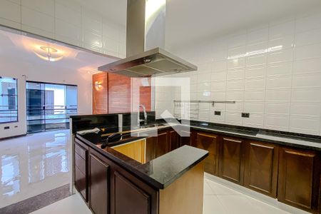 Casa de condomínio para alugar com 135m², 3 quartos e 3 vagas Casa de condomínio para alugar com 135m², 3 quartos e 3 vagasCozinha