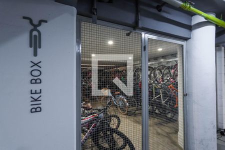 Apartamento à venda com 65m², 1 quarto e 2 vagas Apartamento à venda com 65m², 1 quarto e 2 vagasÁrea Comum - Bike Box