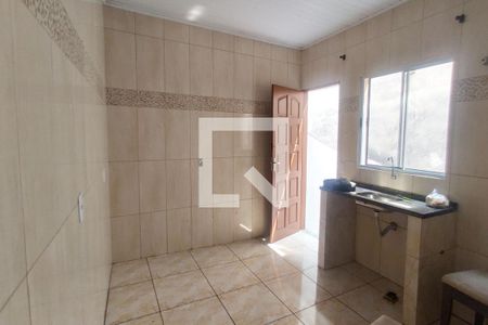 Cozinha de casa para alugar com 1 quarto, 20m² em Jardim Vila Formosa, São Paulo