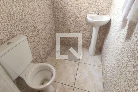Banheiro de casa para alugar com 1 quarto, 20m² em Jardim Vila Formosa, São Paulo