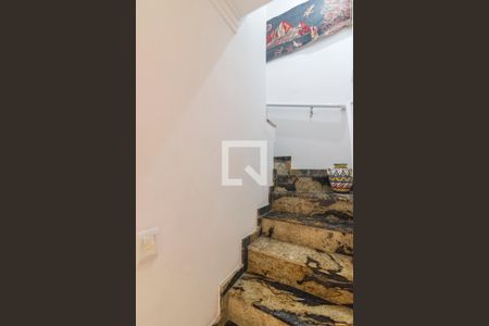 Escada de casa à venda com 3 quartos, 85m² em Vila Humaitá, Santo André