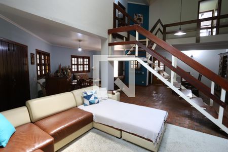 Casa à venda com 540m², 3 quartos e 6 vagasSala