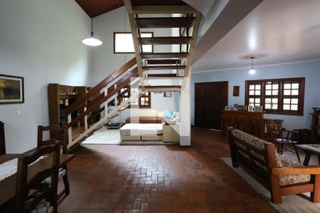 Casa à venda com 540m², 3 quartos e 6 vagasSala