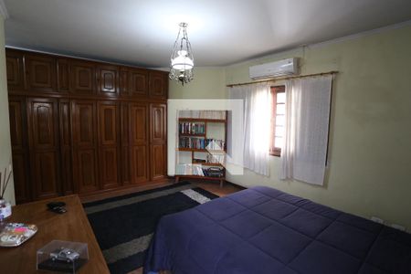 Casa à venda com 540m², 3 quartos e 6 vagasSuíte