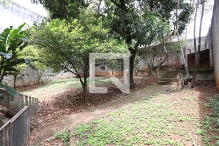 Casa à venda com 540m², 3 quartos e 6 vagasQuintal