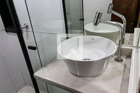 Banheiro de casa de condomínio à venda com 1 quarto, 38m² em Vila Ré, São Paulo